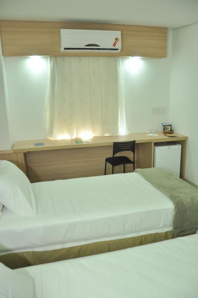 Hotel Express Arrey - Терезина Экстерьер фото