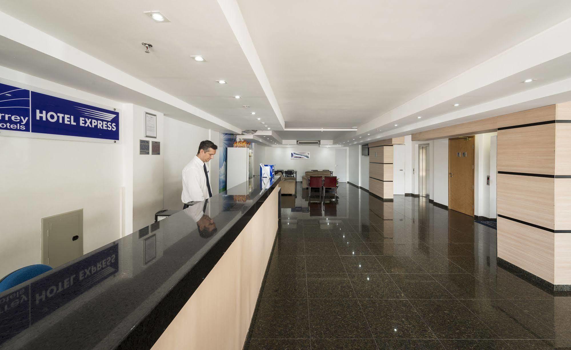 Hotel Express Arrey - Терезина Экстерьер фото